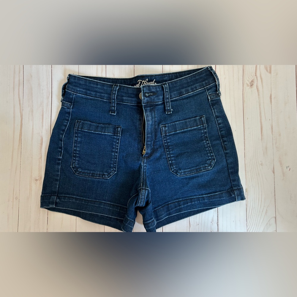 Universal Thread Jean Shorts